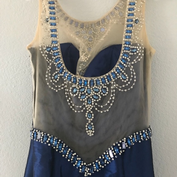 Only worn once! Perfect condition! New dress - Picture 4 of 5